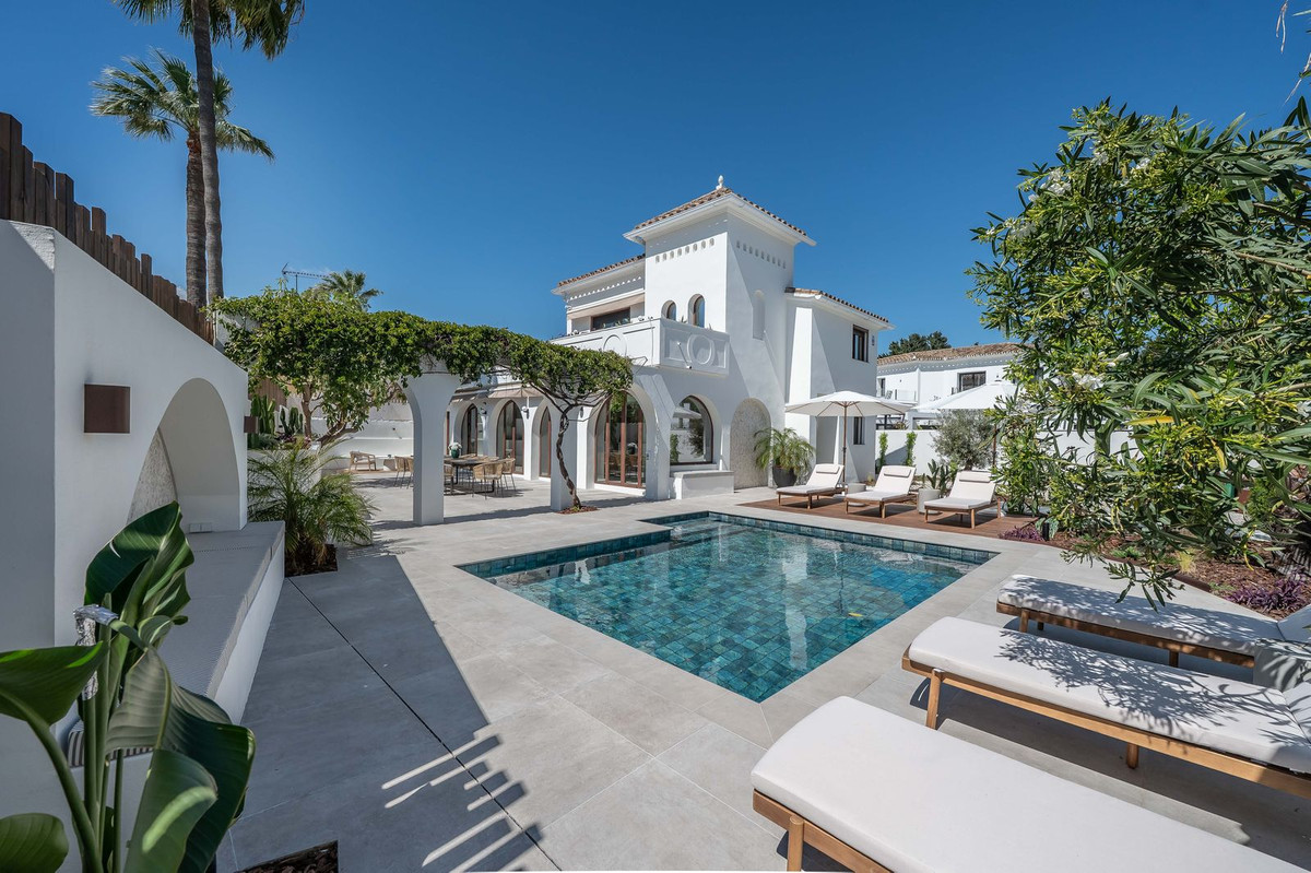 Nueva Andalucía, Marbella