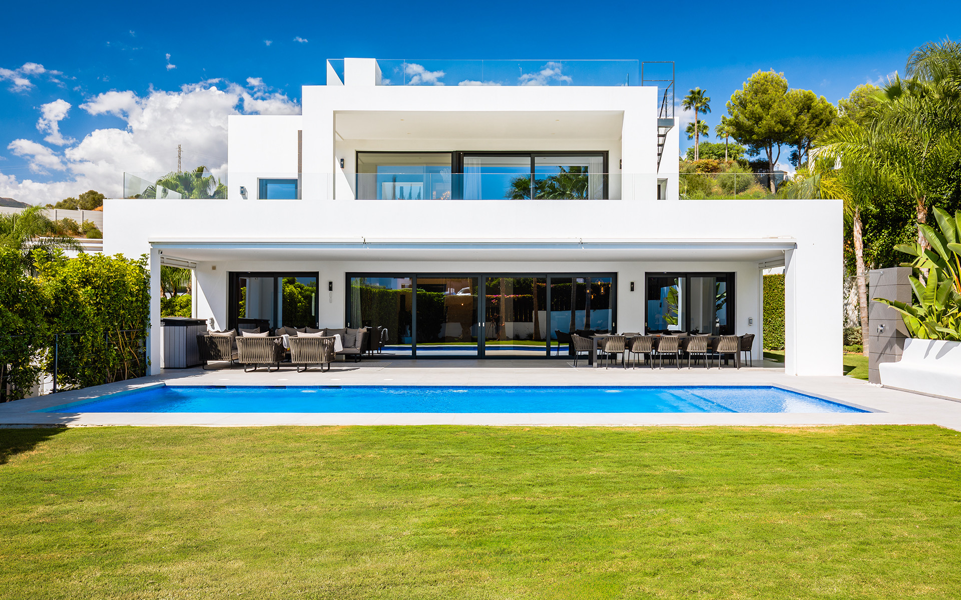 Nueva Andalucía, Marbella