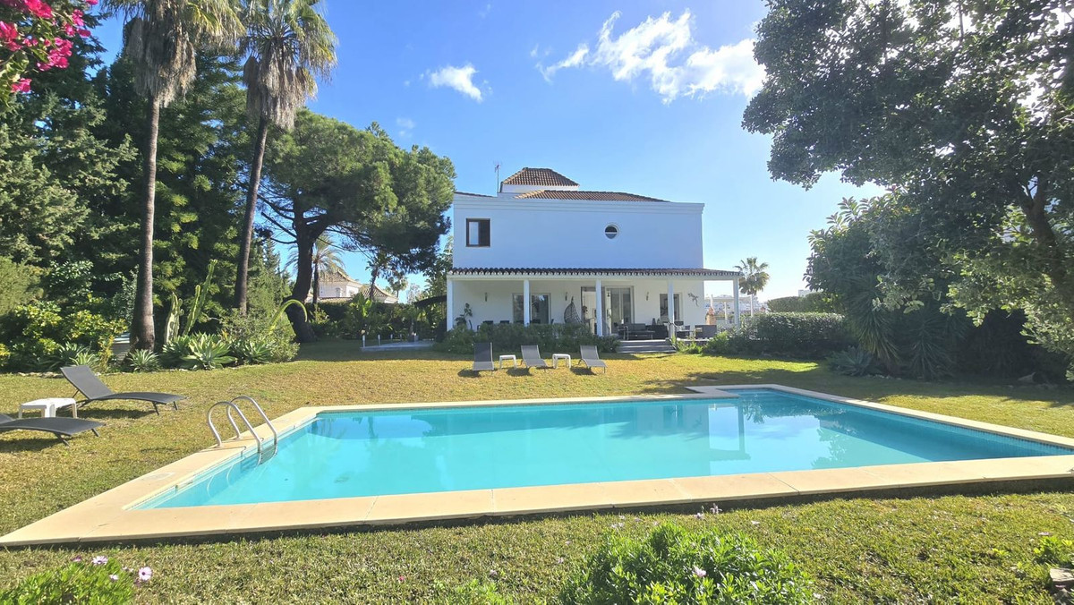 Nueva Andalucía, Marbella