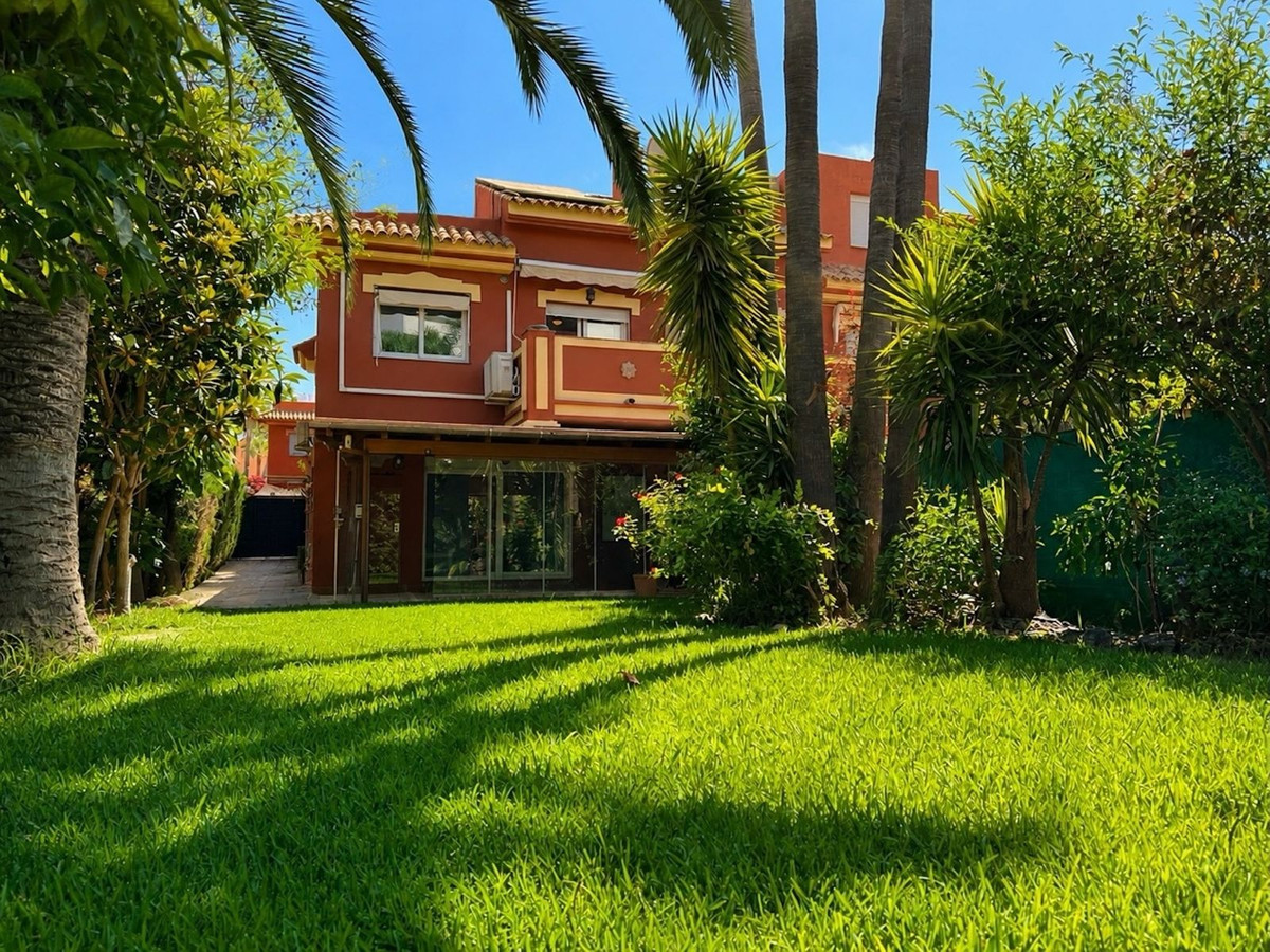 Atalaya, Estepona