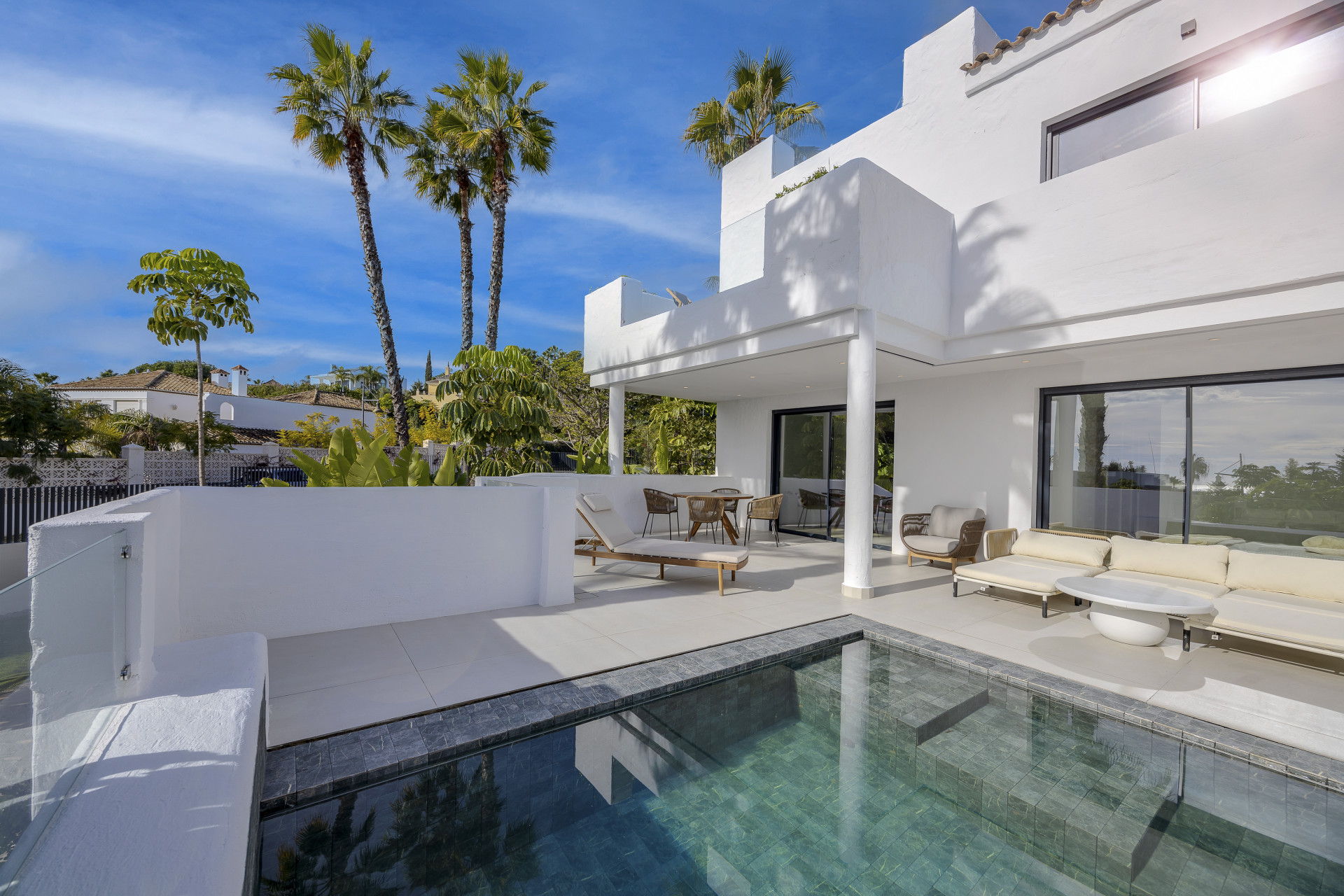 El Paraíso, Estepona